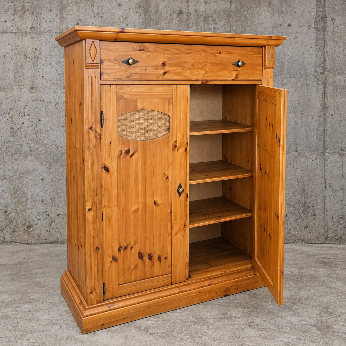 Classic pine / Meidenkast also known as a Vertiko / sideboard