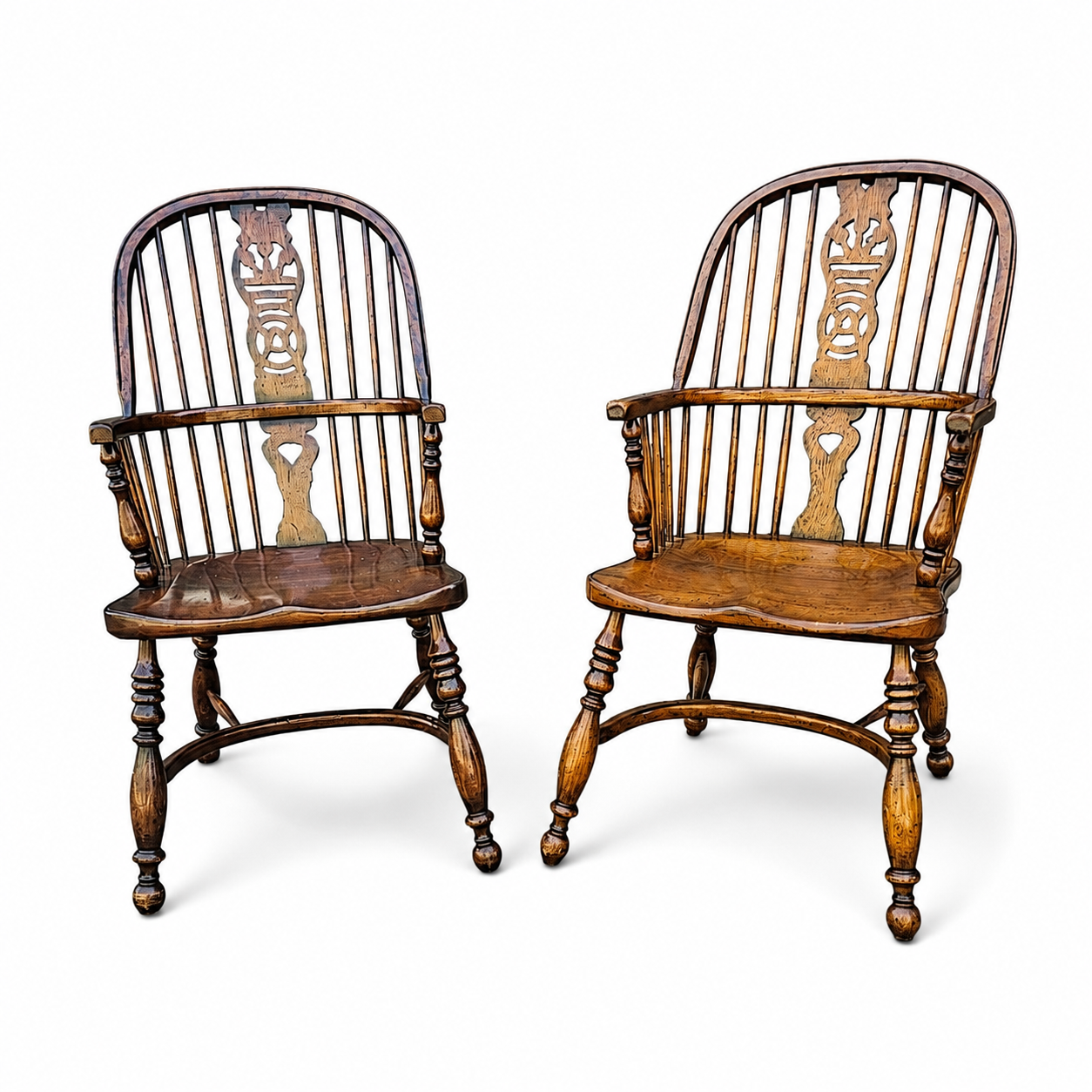 9 x RAC / Royal Antique Collection / Oak wheelback Windsor armchairs / 1980s