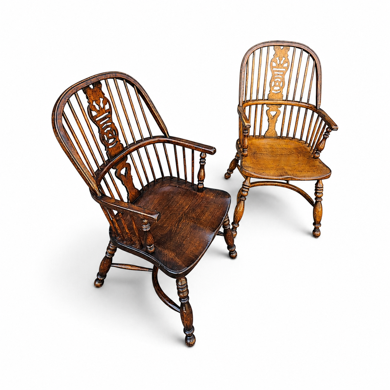 9 x RAC / Royal Antique Collection / Oak wheelback Windsor armchairs / 1980s