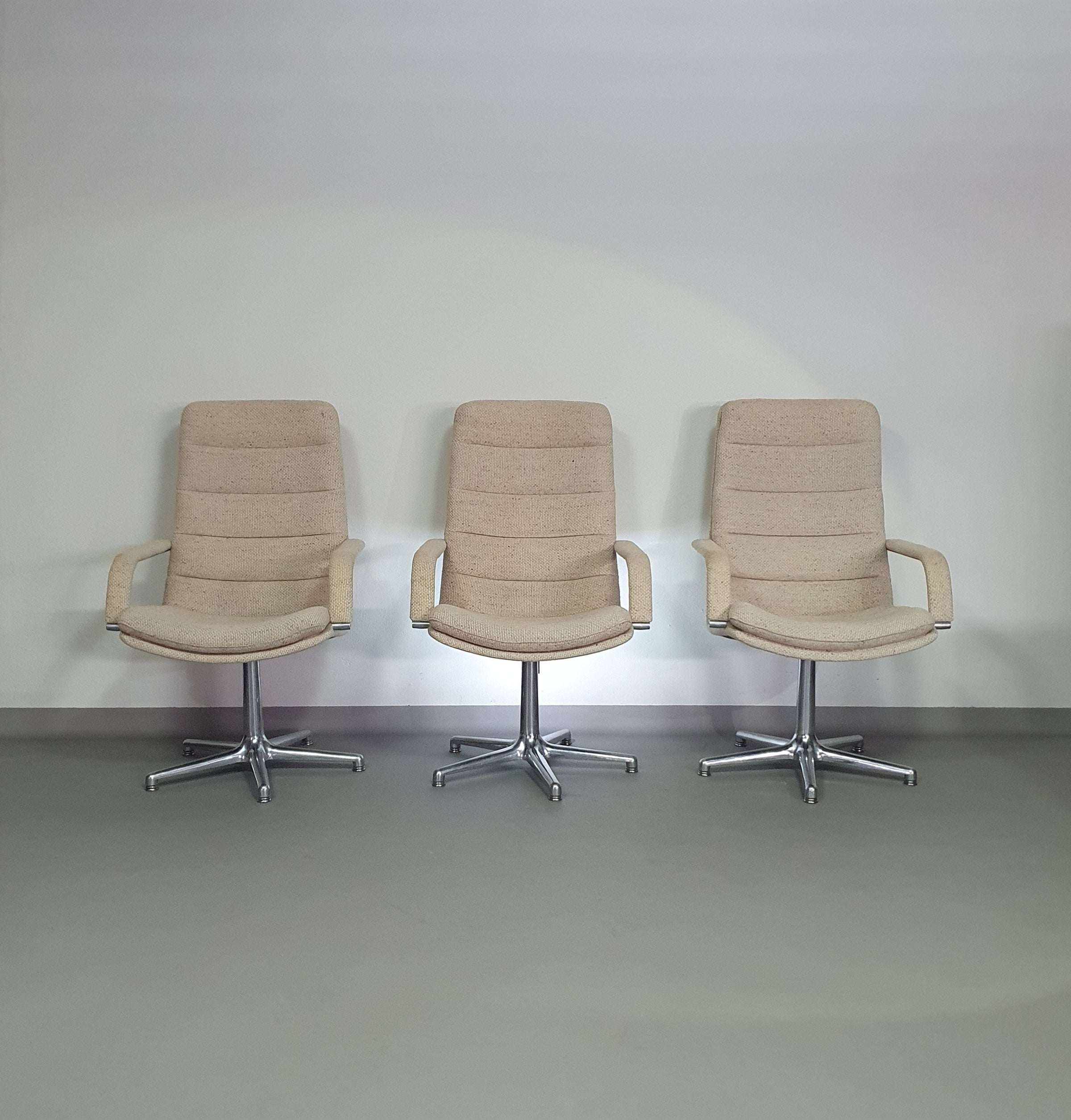 5 x Artifort hoge rug bureaustoel jaren 70 met fantastische originele wollen bekleding. Ongelooflijke staat. Geoffrey d. Harcourt