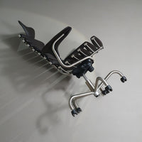 De Sede DS-2100/161 Executive Chair from our designer Home Office collection.
Mint condition 
Dark brown leather