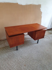 Rare desk H.H. de Klerk & ZN 1960's with original attributes and insert trays.
H H De Klerk and Sons