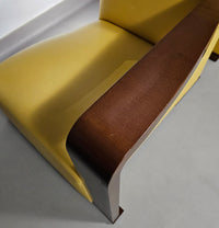 Hugo Ridder
 Prachtige staat / 2 x Ying fauteuil / Hurgues Chevalier / leer / van Chafik Gasmi
