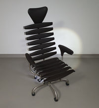 De Sede DS-2100/161 Executive Chair from our designer Home Office collection.
Mint condition 
Dark brown leather