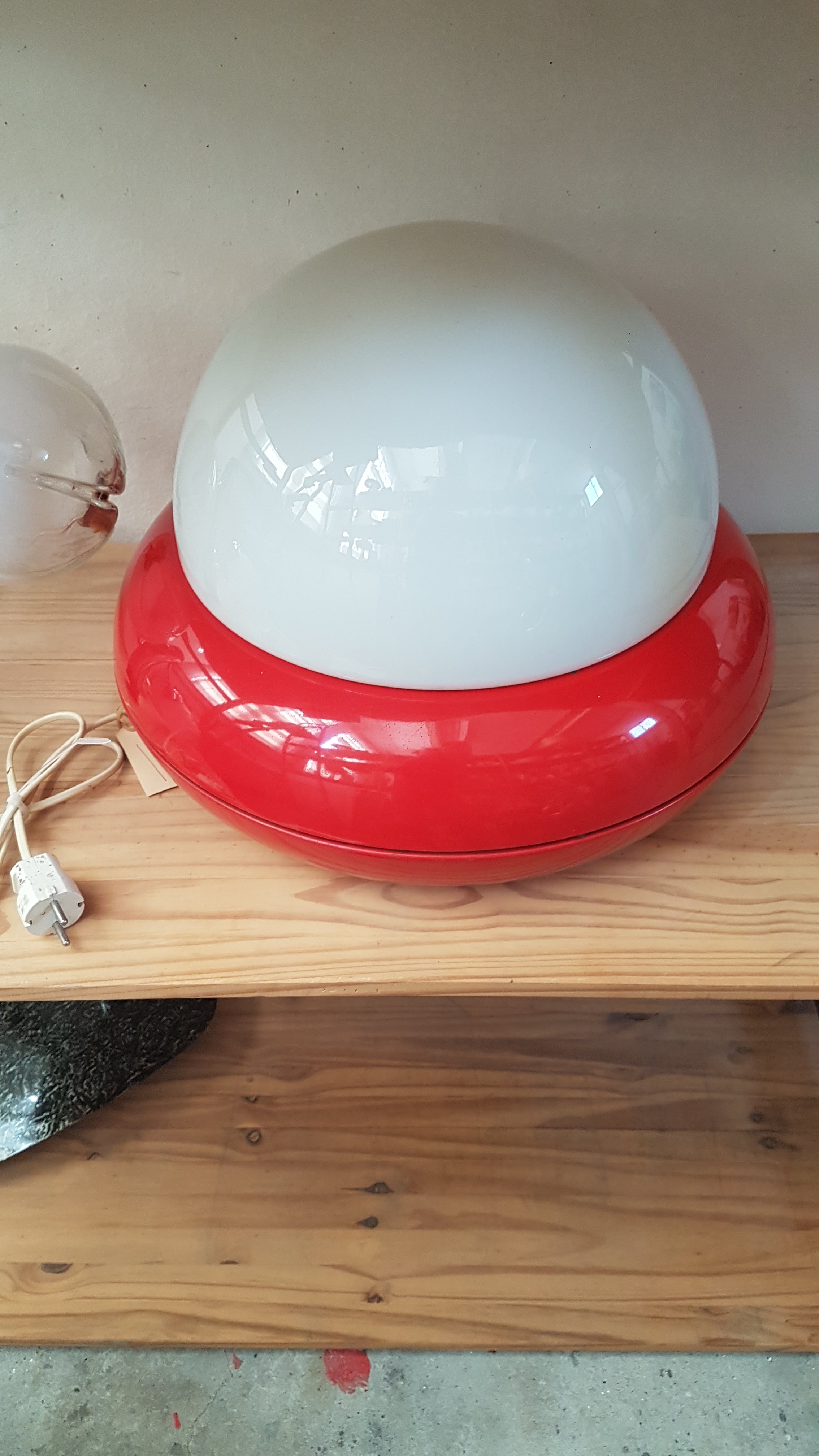 Grote vloerlamp Luci Italia. Italië vloerlamp jaren 70 LUCI T-359. 45 CM X 35 CM GLAS