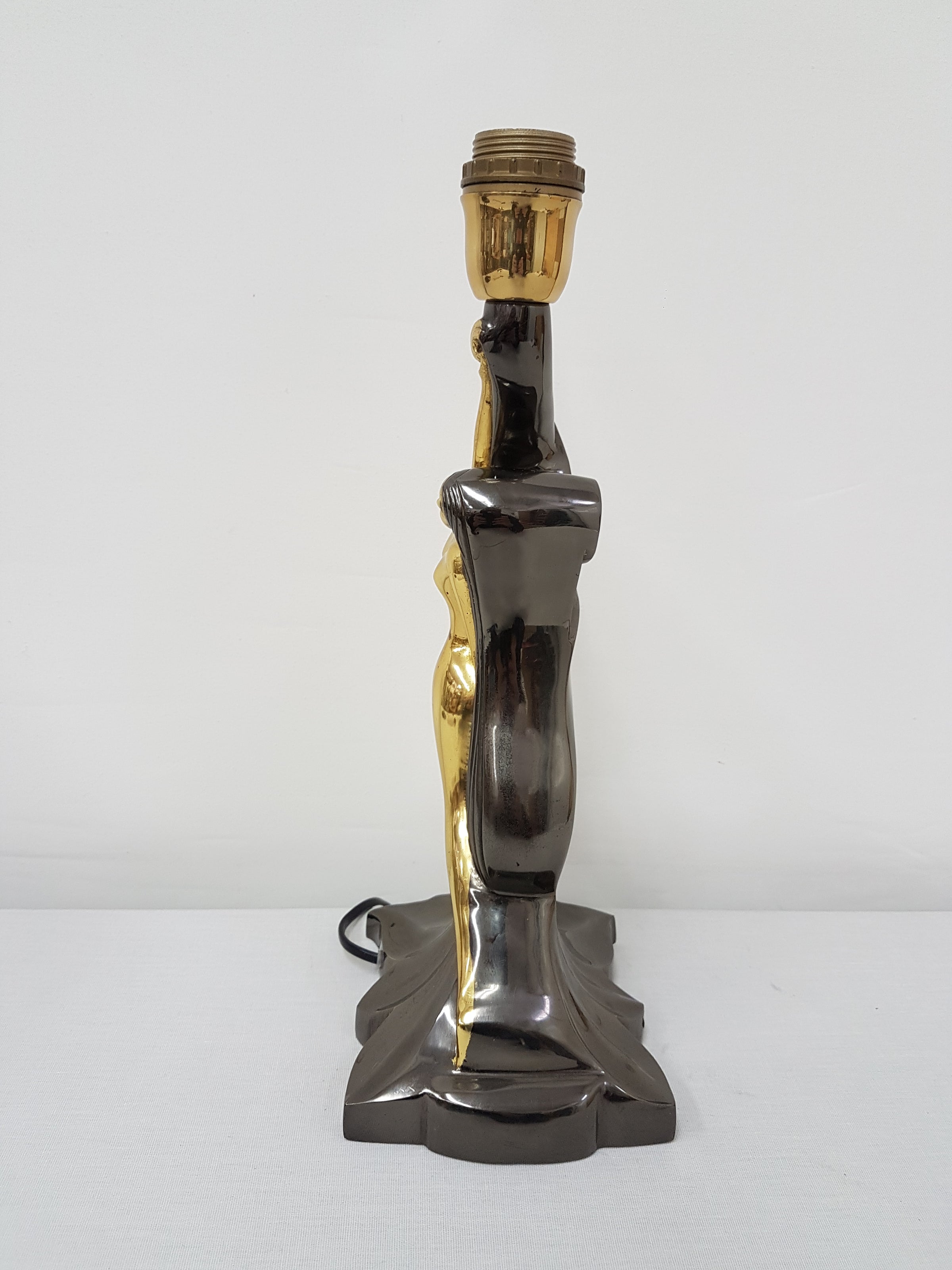 Vintage messing sculpturale naakte vrouwenfiguur tafellamp - jaren 70 
