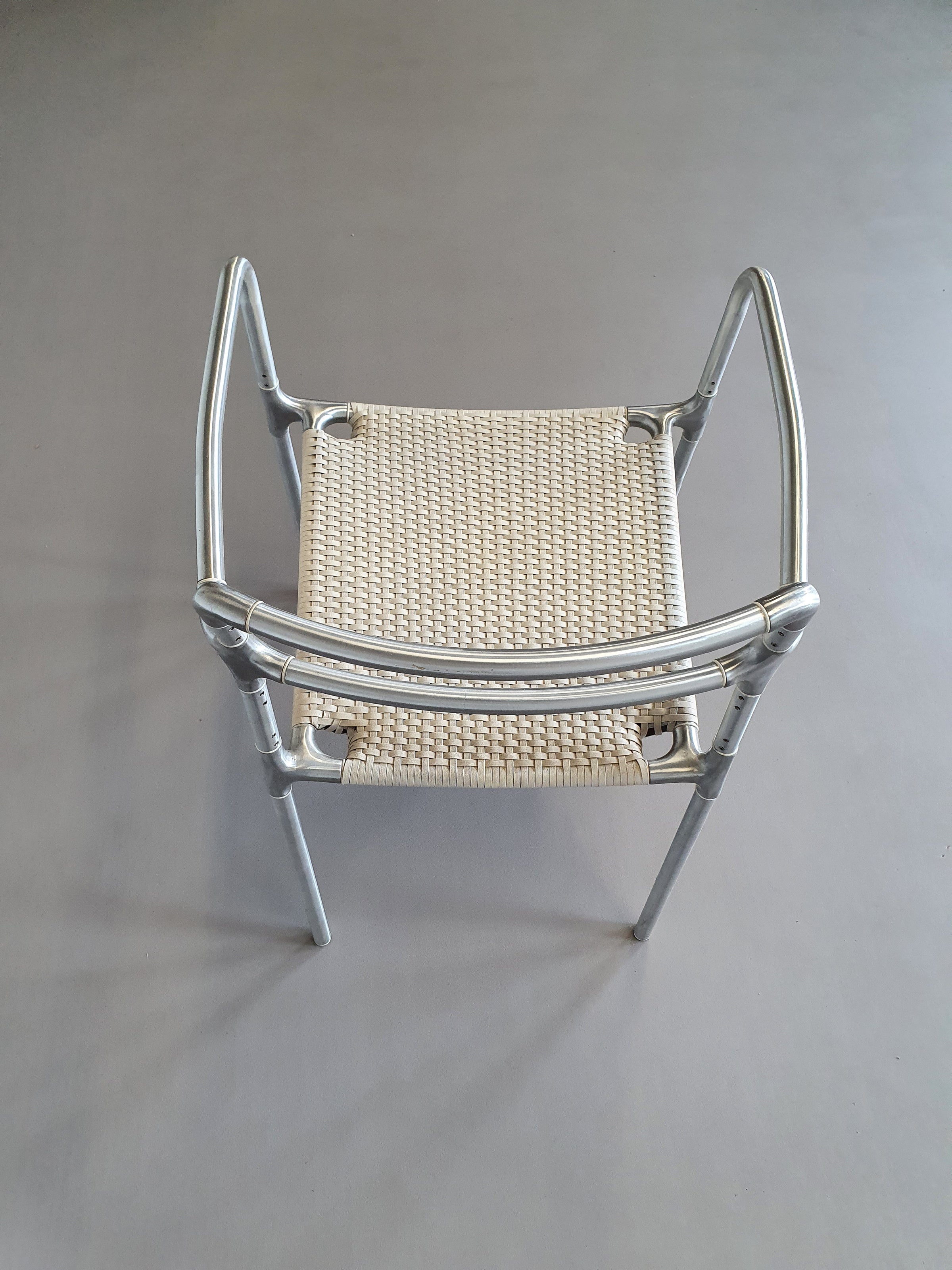 'Smood buitenstoel' van apirat boonruangthaworn