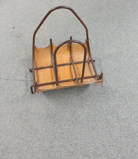 Haardhoutmand van leer en metaal, jaren 60