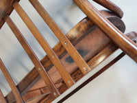 Zeldzame Thonet bank, niet gemerkt.
 Breedte 107/ hoogte 80 / diepte 50/ zithoogte 47 cm