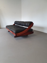 Gianni Songia Zwarte leren slaapbank model GS-195 voor Sormani, Italië, 1963

 #giannisongia #dakbedekking #sormani