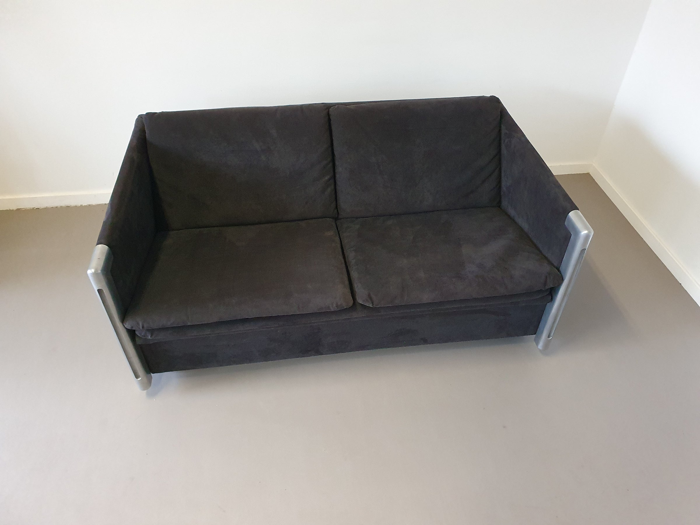2 x Fauteuil 1 x bank maat 20/Sandwich. Ontwerp van Claire Bataille en Paul Ibens voor 't Spectrum collectie van 1973-1974