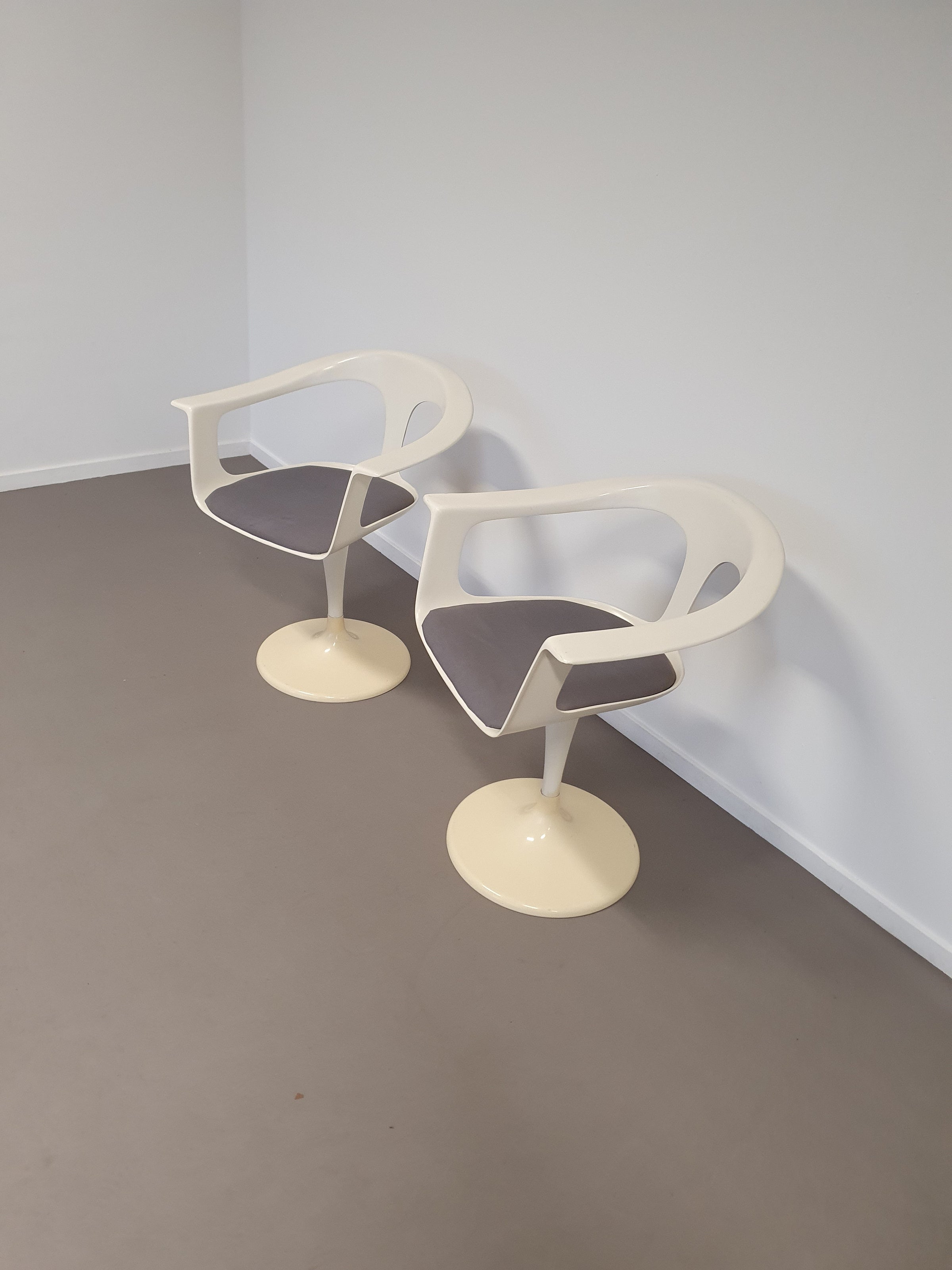 2 x Lusch Tulip Chair, rare, 1972, white design, vintage Colani design