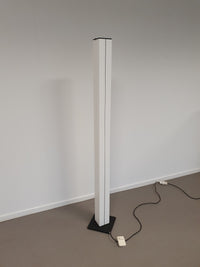 White Ettore Sottsass Moonlight Floor Lamp no. 14104, Italy 1970's