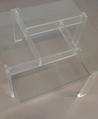 Vintage salontafel gemaakt door de Swart. Gemaakt van acrylglas met een glazen blad