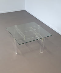 Vintage salontafel gemaakt door de Swart. Gemaakt van acrylglas met een glazen blad