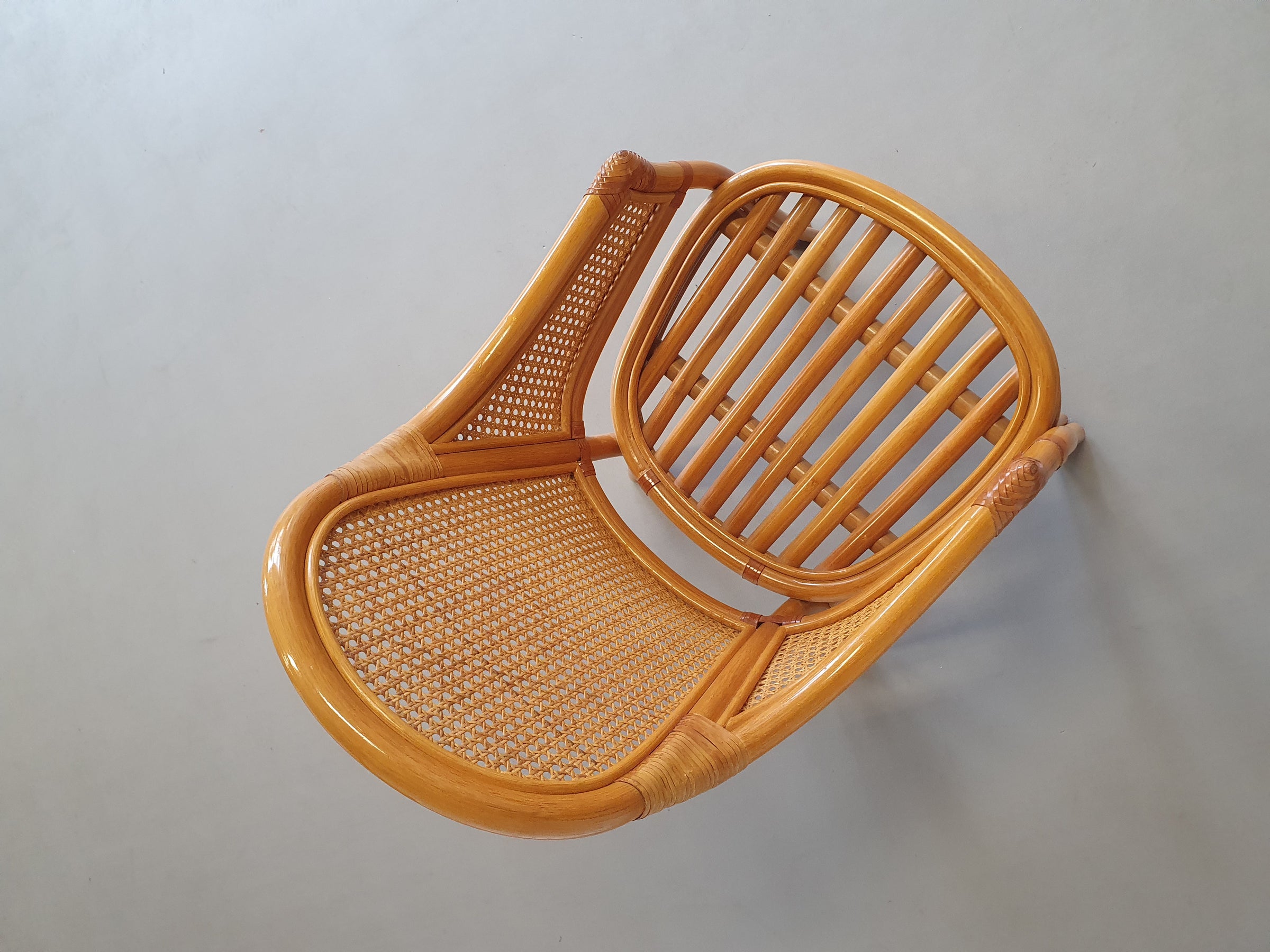 4 x Rotan / Webbing eetkamerstoelen jaren 80 in prachtige staat