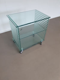 Onda-serie glazen mediakast van Ron Arad voor Fiam, Italië, 1980
